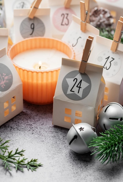 Préparation du calendrier de l'avent de Noël