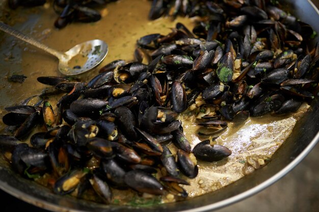 Préparation des moules Moules en sauce coquillages