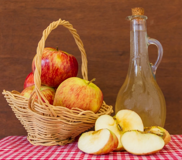 préparation de vinaigre de cidre de pomme biologique