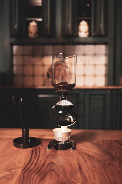 Préparer du café avec un piston à café ou chemex