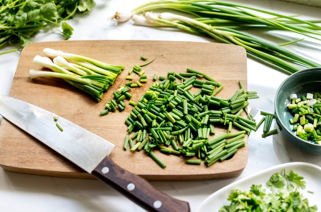 Préparer des légumes pour cuisiner