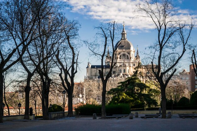 Printemps en Espagne Vue sur la ville du centre historique de Madrid Espagne