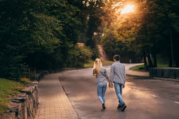 printemps mode de vie de l&#39;amour arrière mâle