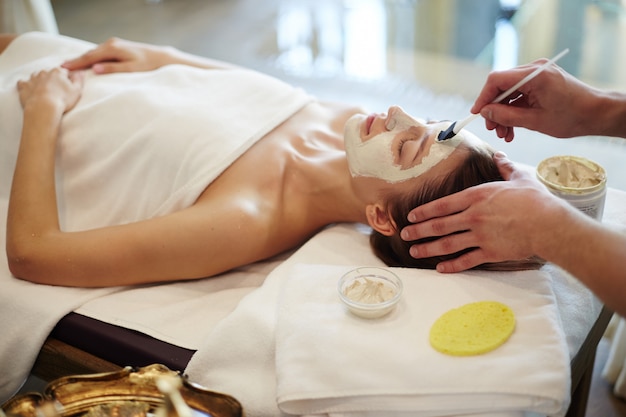 Procédures de soins de la peau dans le SPA