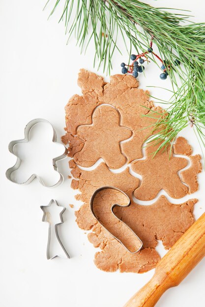 Photo processus de cuisson des biscuits de noël