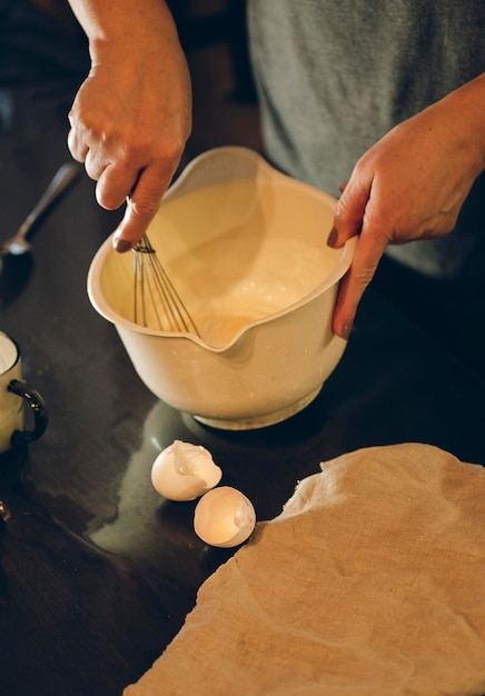 le processus de cuisson d'un gâteau