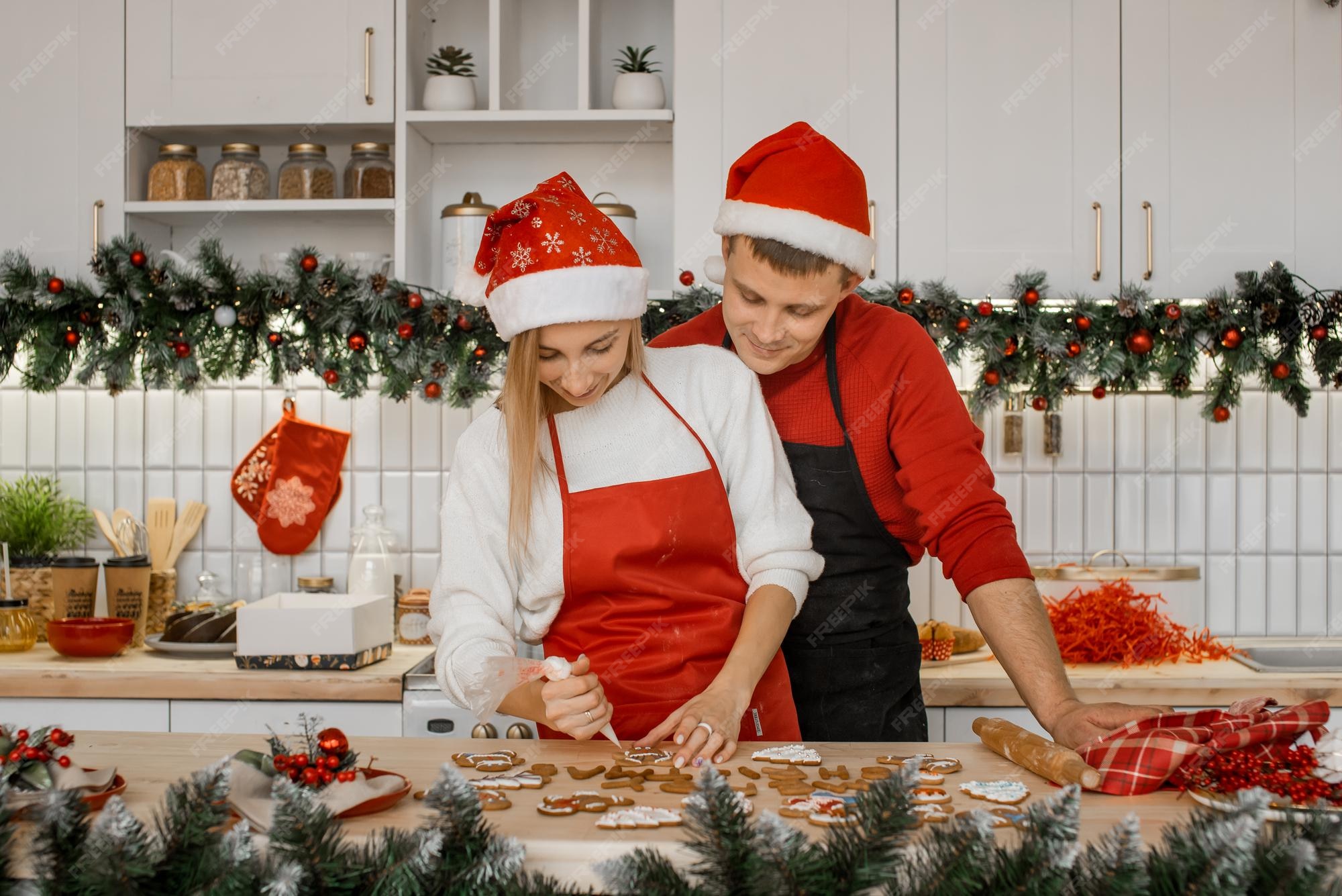 Processus de décoration de la boulangerie de Noël Concept de traditions