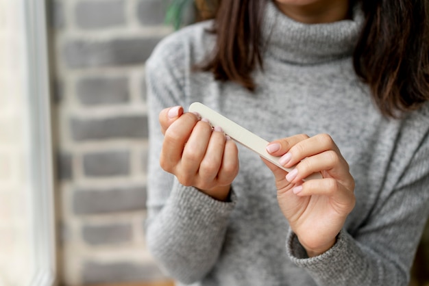 Processus de manucure pour le soin des ongles