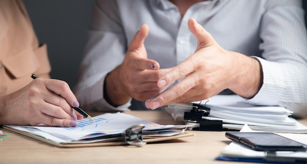 Processus de travail d'équipe au bureau