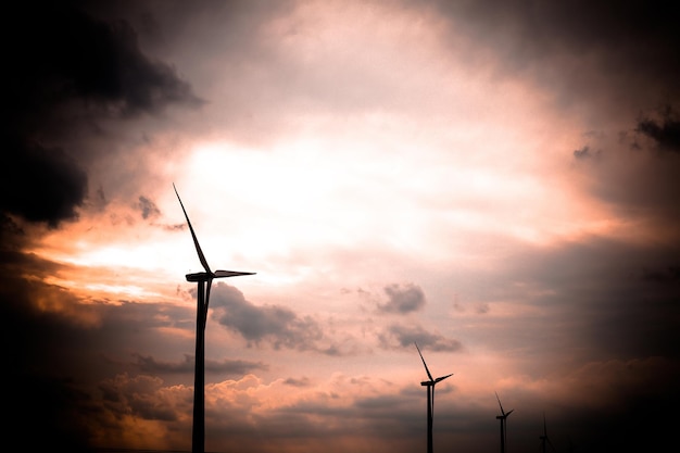 Production d'énergie éolienne sur la plage