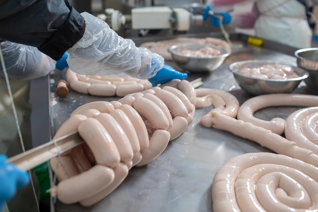 production de saucisses et de saucisses de saucisses fermières farce pour saucisse