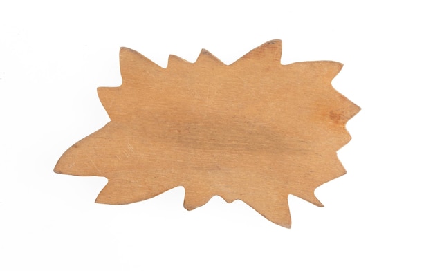 Produit décoratif en bois isolé sur fond blanc