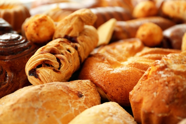 Produits de boulangerie frais en gros plan