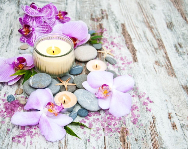 Produits de spa avec des orchidées