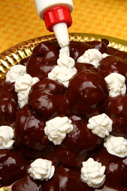 Profiteroles au chocolat faites maison