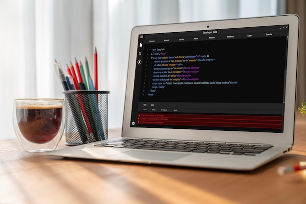 Programmation de développement de logiciels sur écran d'ordinateur pour une application moderne