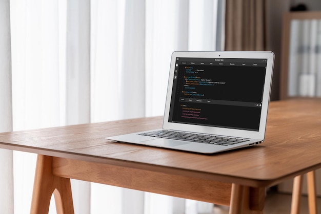 Programmation de développement de logiciels sur écran d'ordinateur pour une application moderne