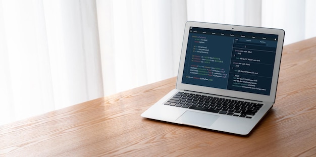 Programmation de développement de logiciels sur écran d'ordinateur pour une application moderne