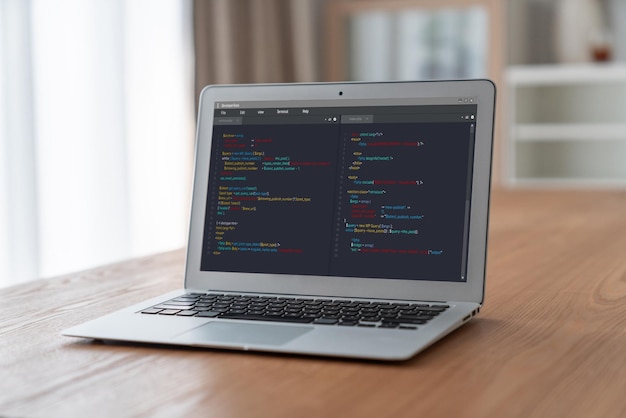 Programmation de développement de logiciels sur écran d'ordinateur pour une application moderne