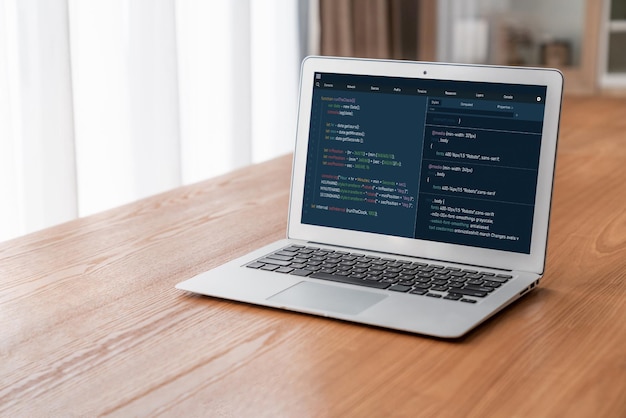 Programmation de développement de logiciels sur écran d'ordinateur pour une application moderne