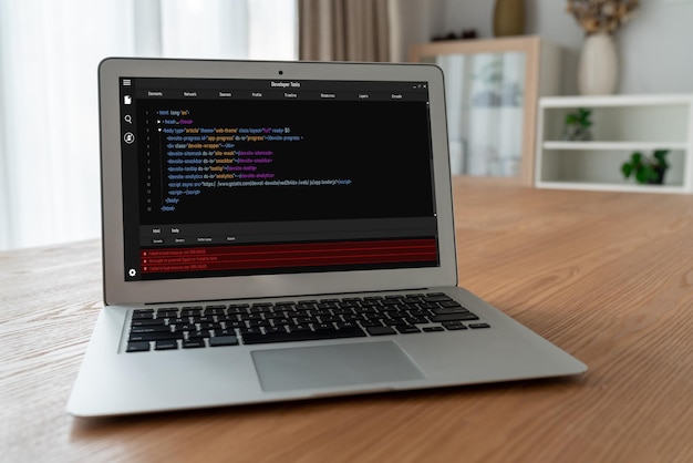 Programmation de développement de logiciels sur écran d'ordinateur pour une application moderne