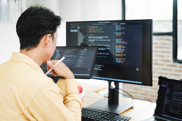 programmation et développement de logiciels ou de projets d'applications