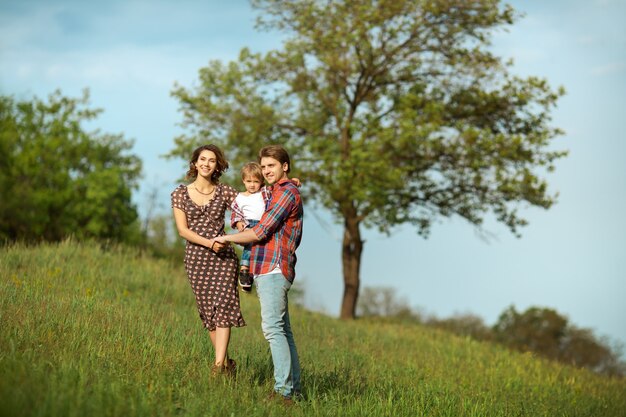 Promenade d'été en famille