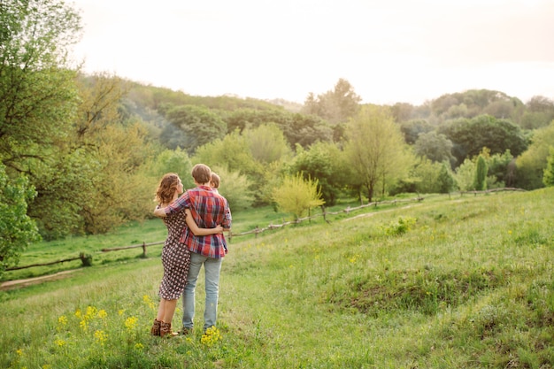 Promenade d'été en famille