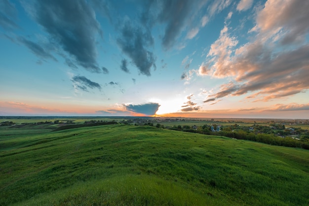 Une promenade matinale sur les collines