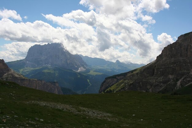 Promenez-vous dans les Dolomites italiennes