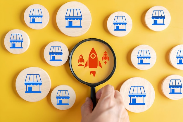 Propriétaire entreprise de démarrage bénéfice et objectif magasin de franchise réussi futur meilleur produit et magasin et système compétent