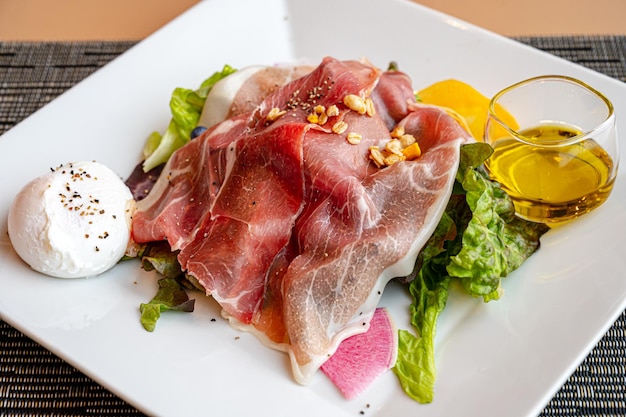 Prosciutto et salade