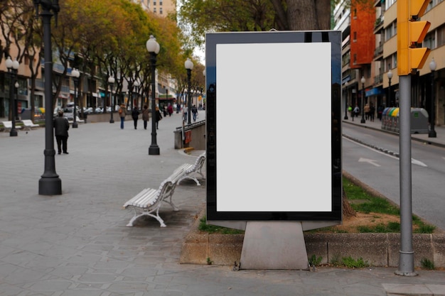 Publicité vierge dans la rue