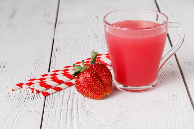 Pudding liquide aux petits fruits et fraise