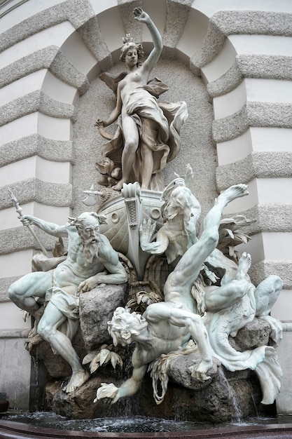 Puissance à la fontaine de la mer à la Hofburg à Vienne