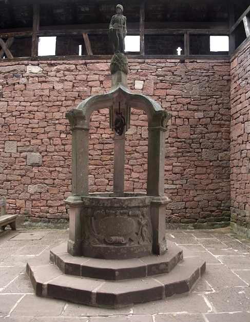 puits historique du château de HautKoenigsbourg