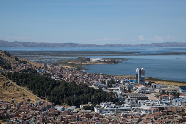 Puno dans le lac Titicaca