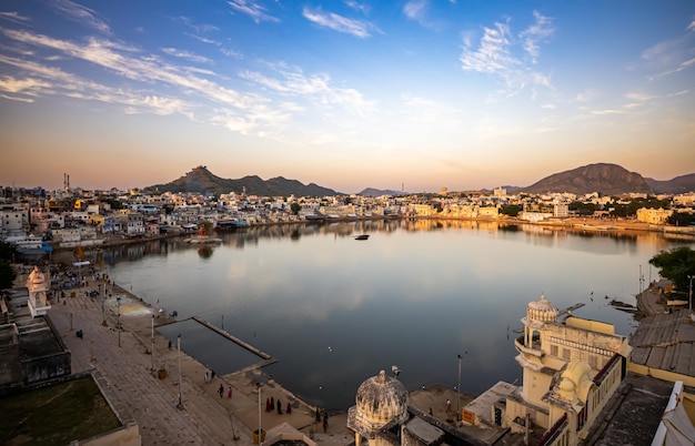 Pushkar est une ville du district d'Ajmer dans l'État indien du Rajasthan