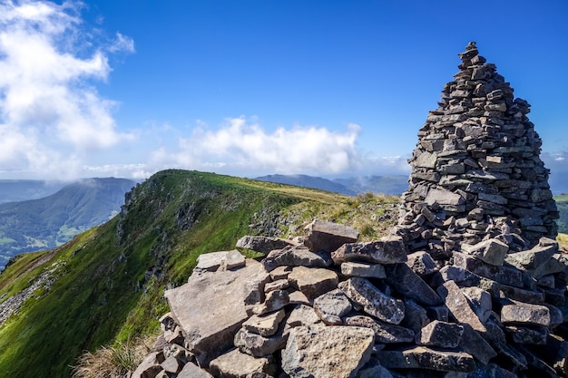 Photo puy mary et chaîne de volcans d'auvergne, cantal, france