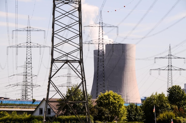 Photo pylône d'énergie de tour de transmission électrique à haute tension