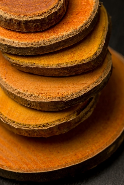 Photo pyramide de cercles en bois