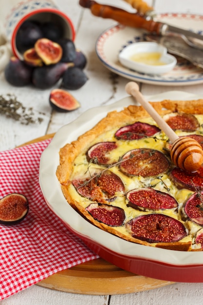 Quiche aux figues, thym