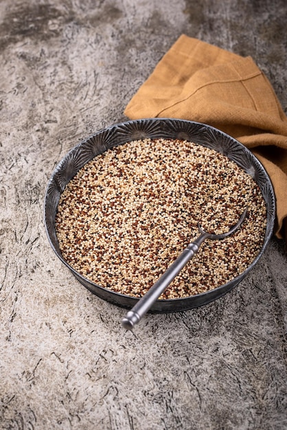 Quinoa rouge blanc et brun