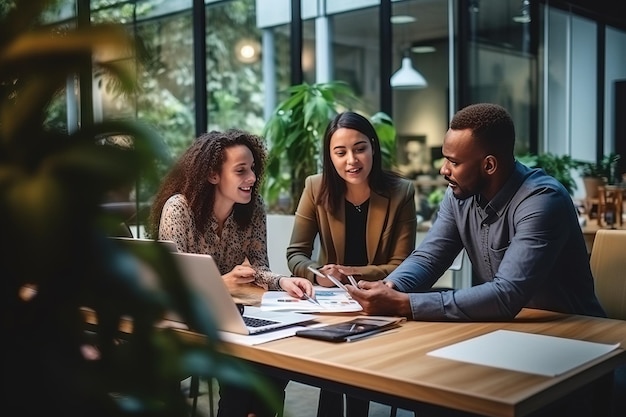 Équipe commerciale multiethnique discutant de stratégie dans une salle de réunion au bureau Generative AI