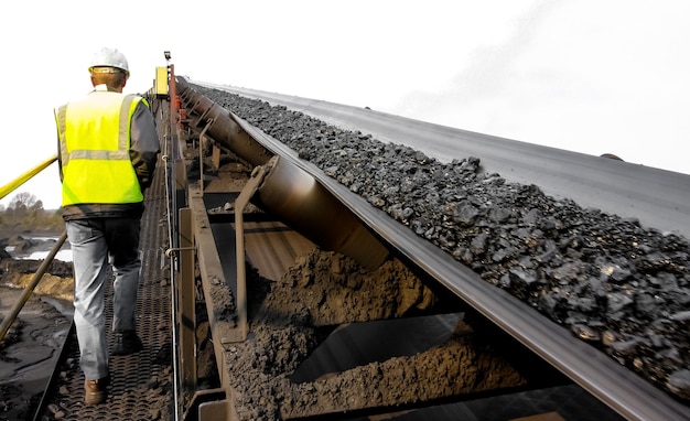 Équipement d'usine d'extraction et de traitement du charbon