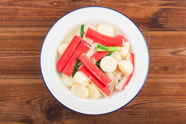 Ragoût de crabe et de champignons au tofu japonais