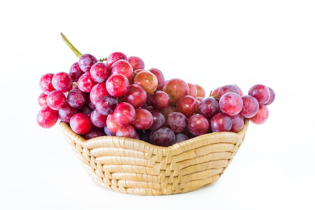 Raisin dans un plateau de fruits