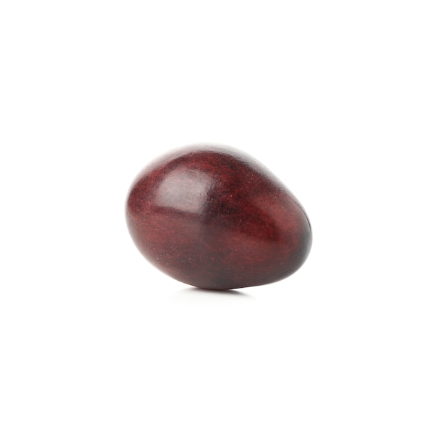 Raisin mûr frais isolé sur blanc