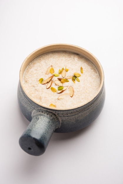 Rajgira kheer sain ou bouillie sucrée d'amarante