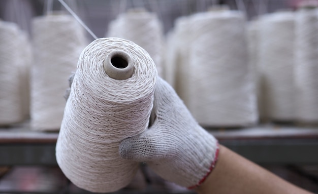 Rangée de fil textile